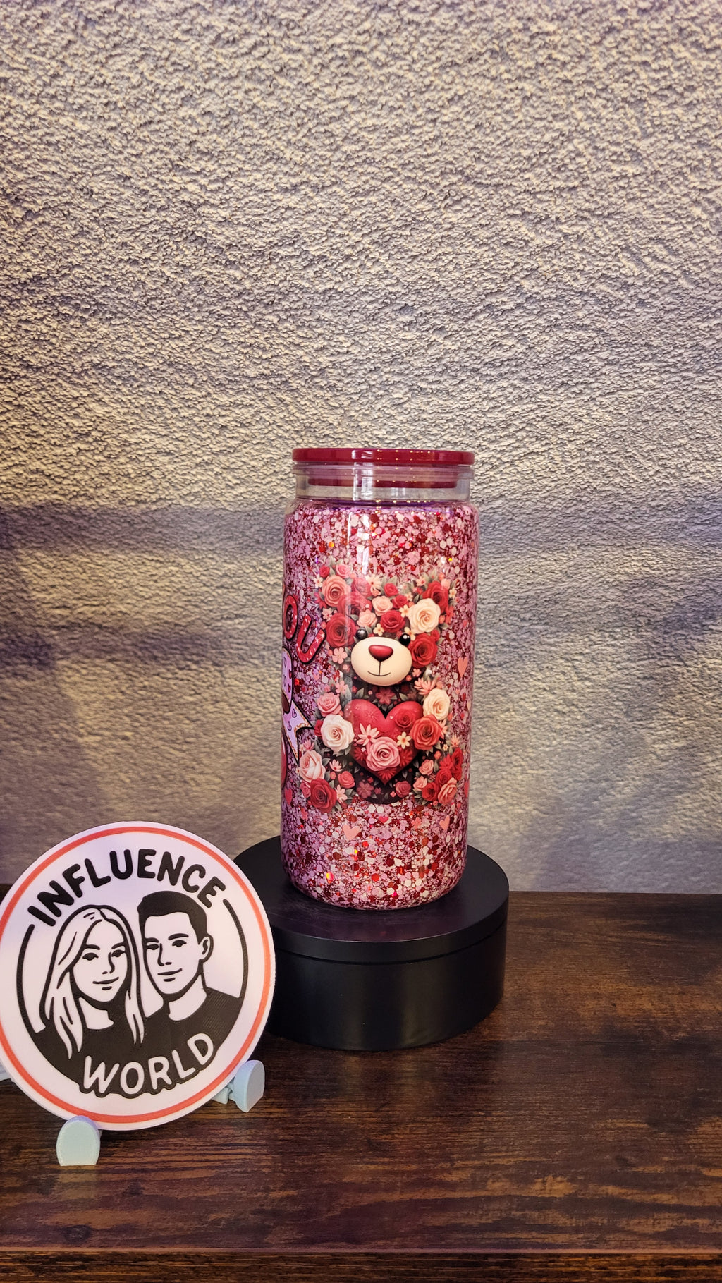 Dein Universum zum Schütteln: Dein Custom Snowglobe-Becher! ✨
