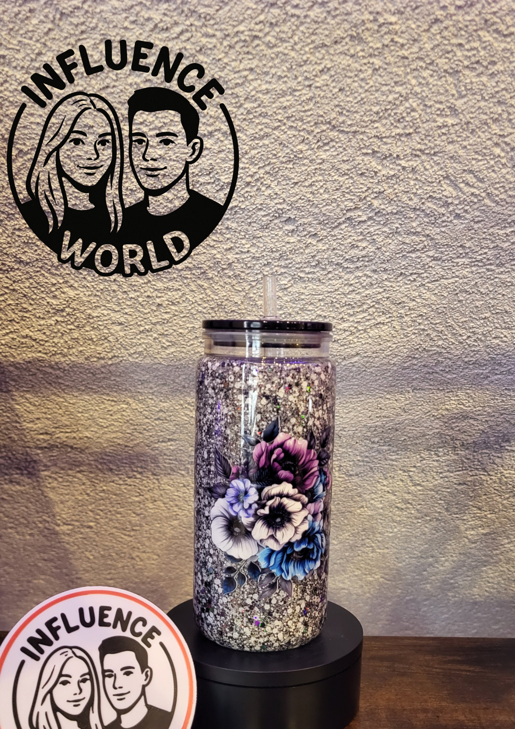 Floral Silver Sparkle Becher – Handgefertigter 20 oz Schüttelbecher mit Blumen-Design