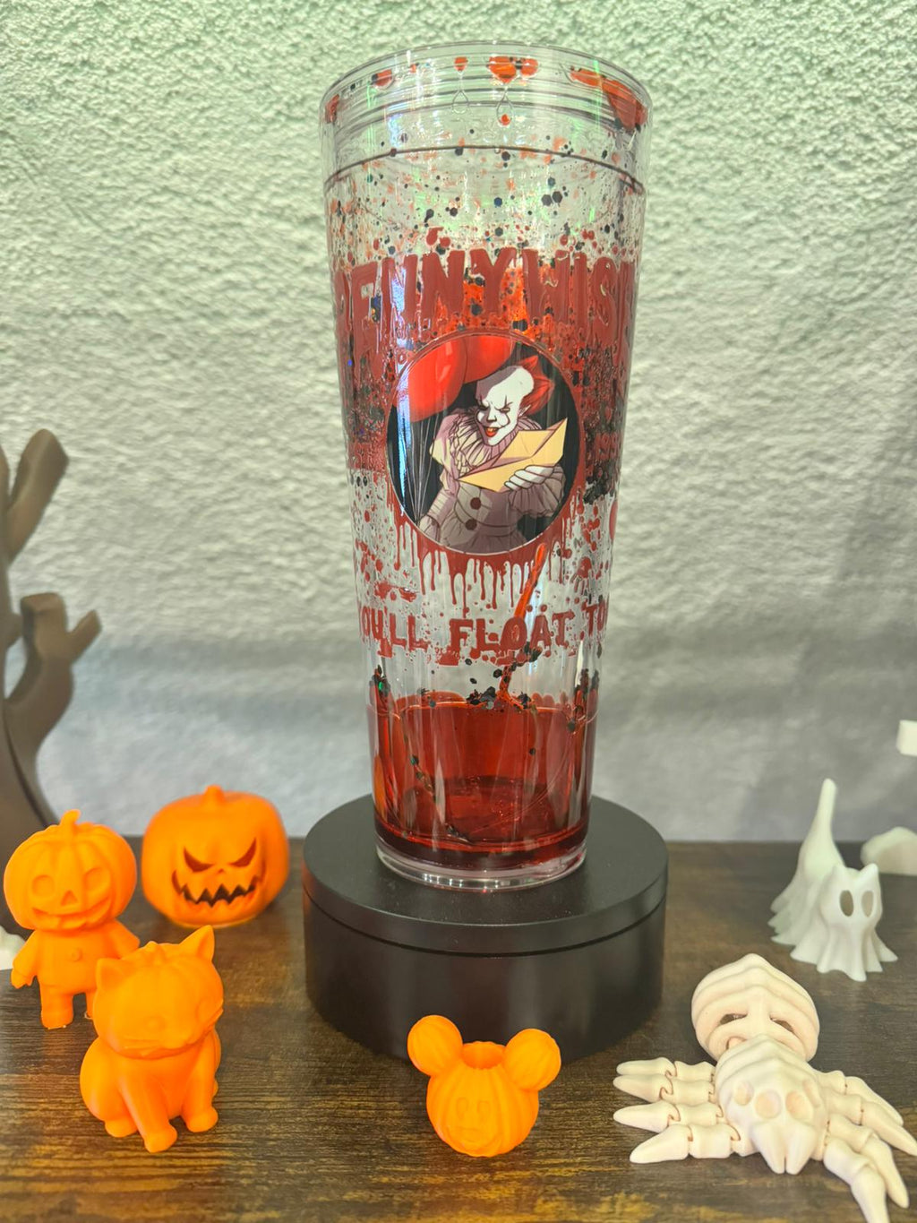 Lava Becher aus der Snowglobe Tumbler Edition